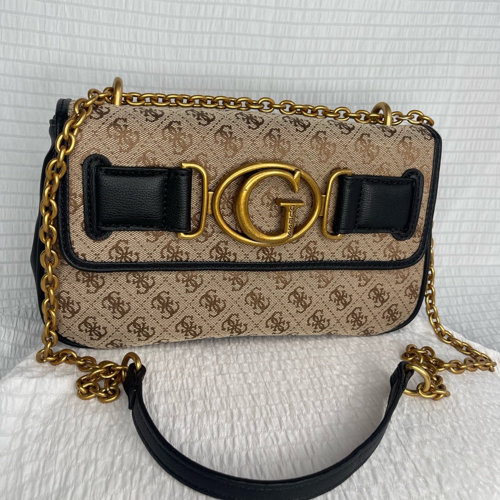 Guess aviana convertible crossbody bag NWT